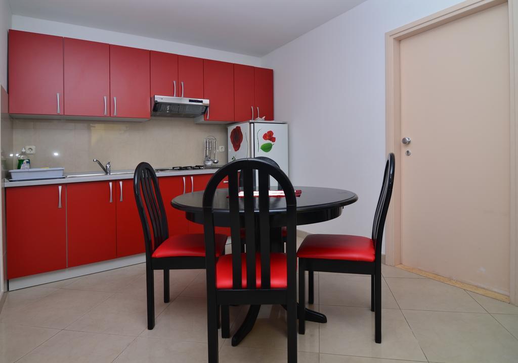 Mucic Apartments Makarska Exterior photo