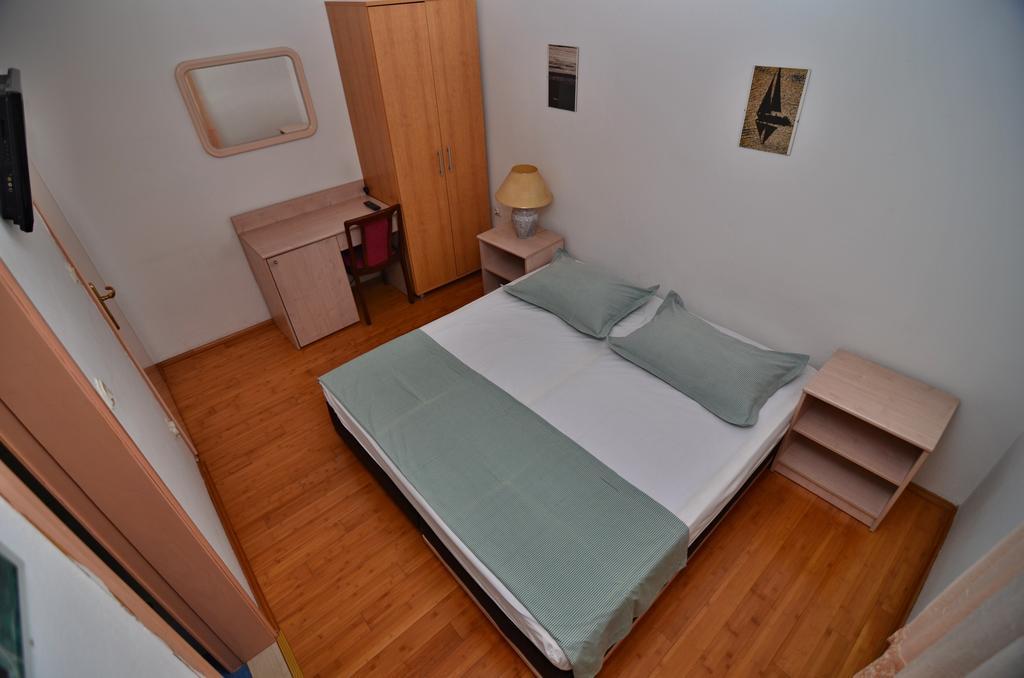 Mucic Apartments Makarska Exterior photo